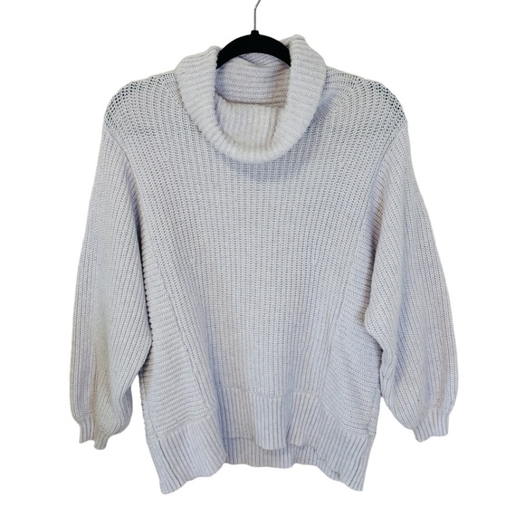 American Eagle Lavender Lilac Sz M Turtle neck Cowl neck - Picture 1 of 8
